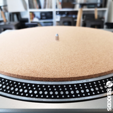 Load image into Gallery viewer, Cork Turntable Mat