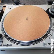 Load image into Gallery viewer, Cork Turntable Mat